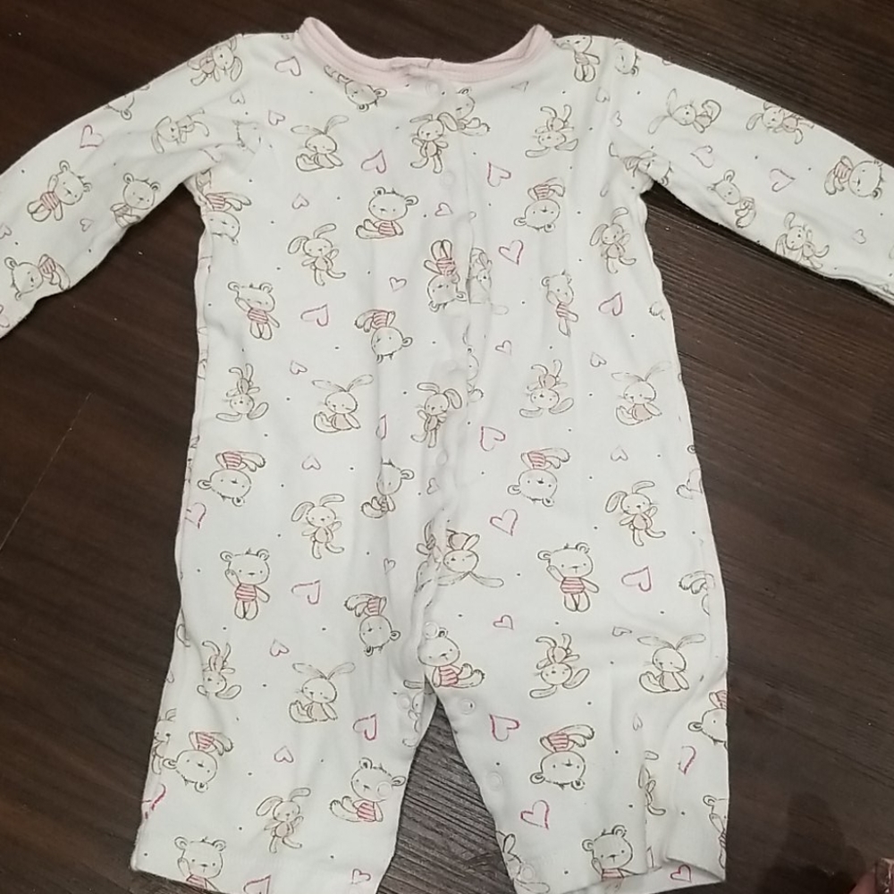4/$15 Girls Bunnys And Bears Jumper